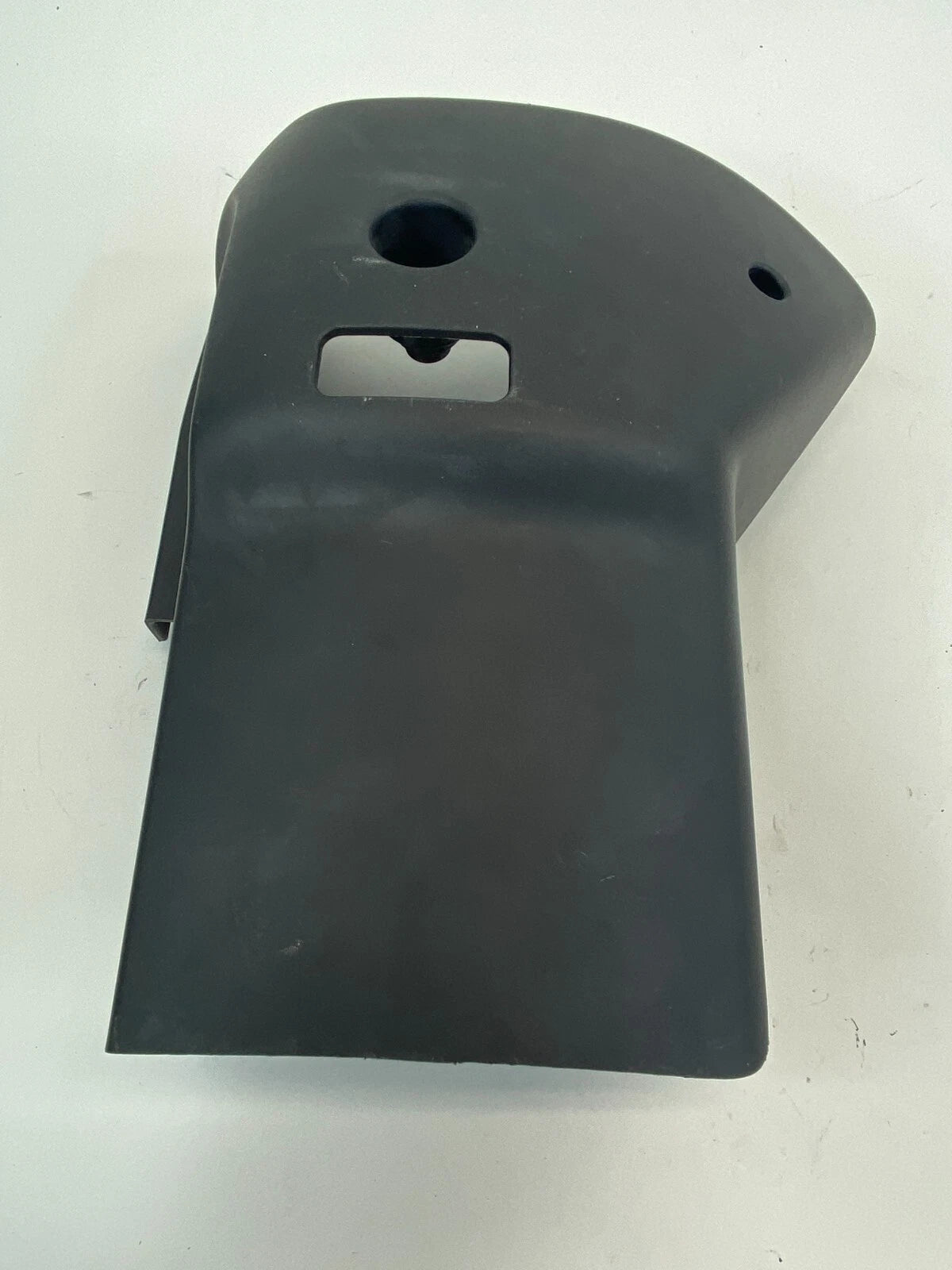 2013-2015 CHEVROLET MALIBU STEERING COLUMN LOWER COVER TRIM 22821364 OEM