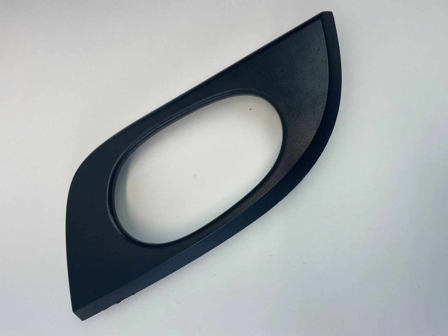 2002-2009 GMC ENVOY 02-06 ENVOY REAR RIGHT INNER DOOR HANDLE BEZEL TRIM 15188693