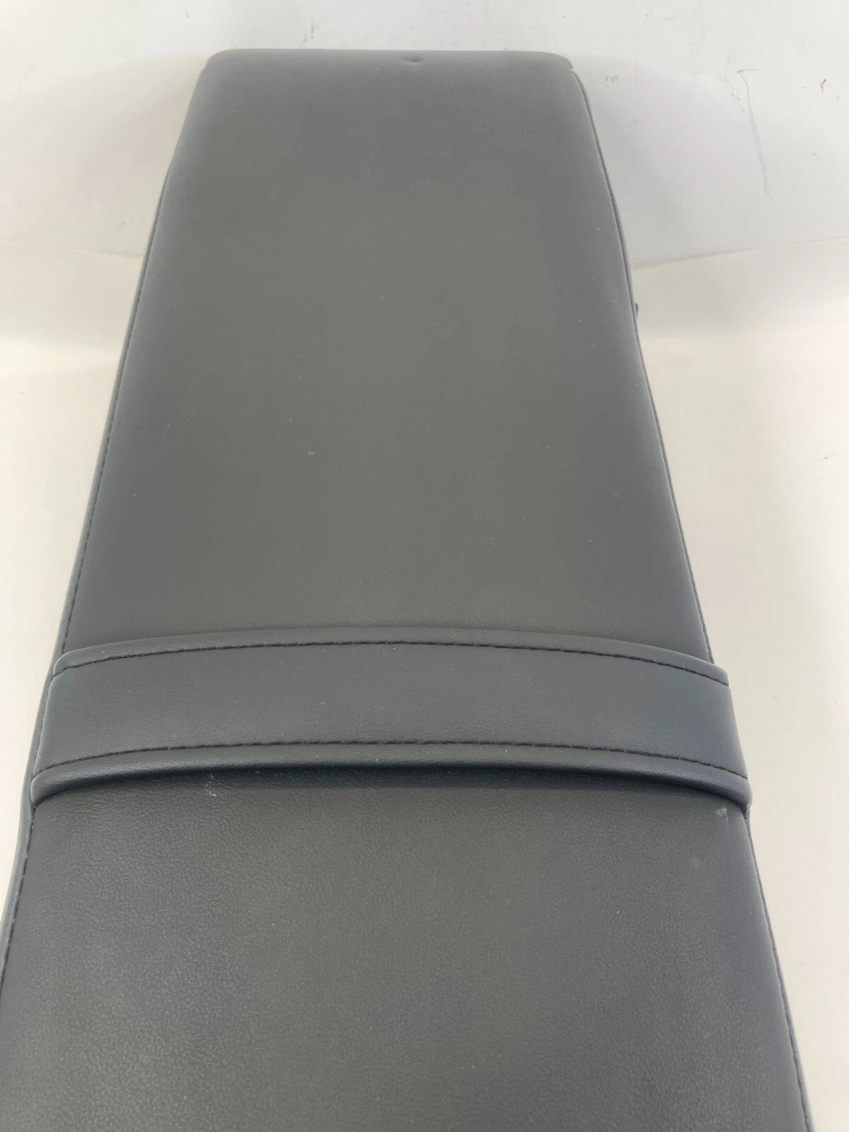 2007 2008 INFINITI G35 SEDAN REAR SEAT CENTER ARMREST WITH CUP HOLDER UNIT OEM