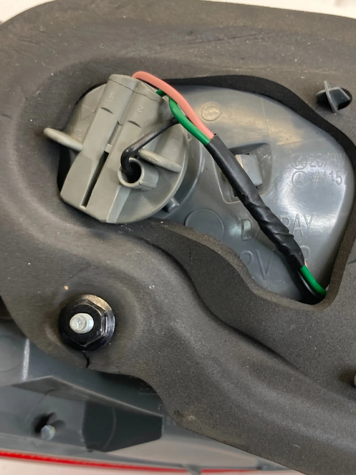 2012 2013 2014 HYUNDAI ACCENT SEDAN RIGHT PASSENGER SIDE TAIL LIGHT TAILLIGHT