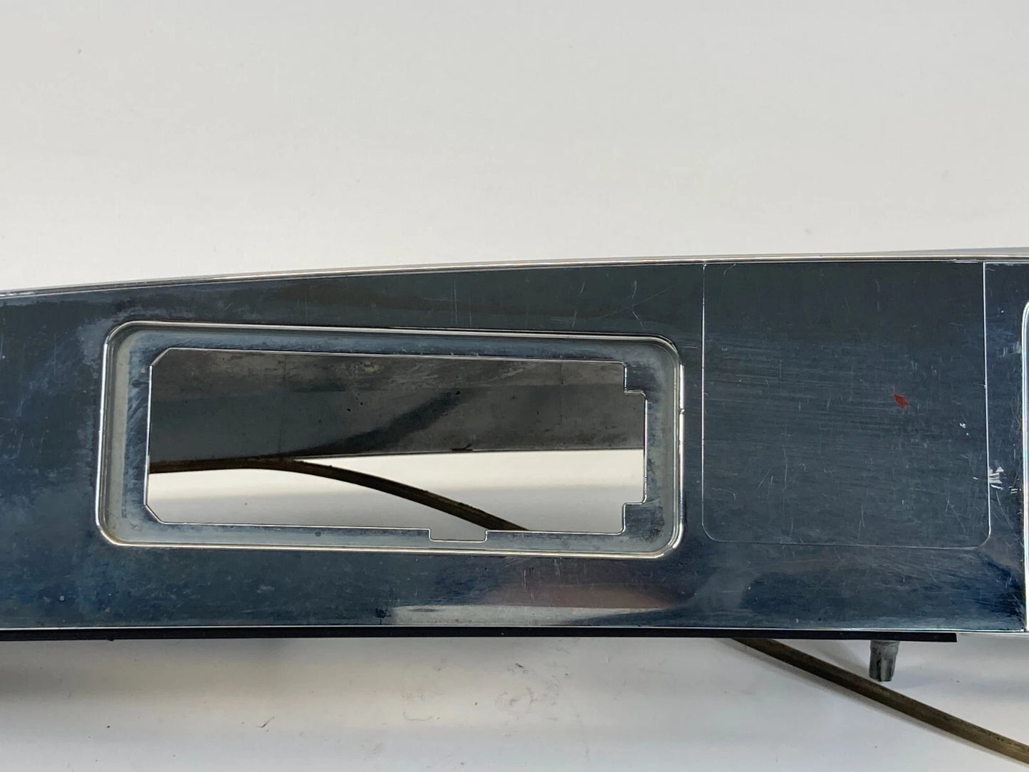 10-15 CHEVROLET EQUINOX W/O CAMERA TRUNK LIFTGATE APPLIQUE MOLDING 20881055 OEM