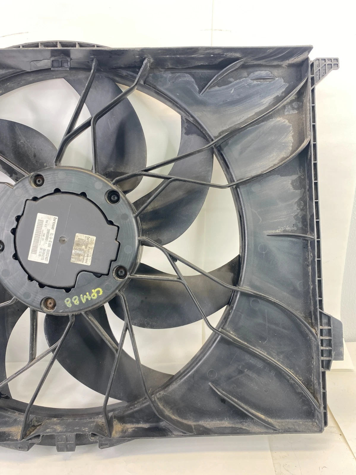 2007-2014 MERCEDES-BENZ CL550 ENGINE RADIATOR COOLING FAN MOTOR ASSEMBLY OEM