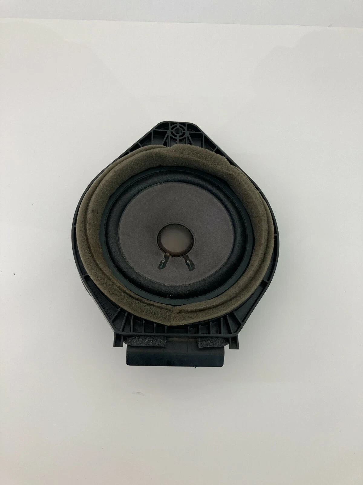 10-17 CHEVROLET TRAVERSE 10-16 GMC ACADIA REAR RIGHT SIDE DOOR SPEAKER 20935388