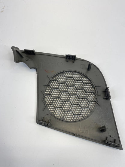 2005-2007 JEEP GRAND CHEROKEE DASH LEFT DRIVER SIDE SPEAKER GRILLE COVER OEM