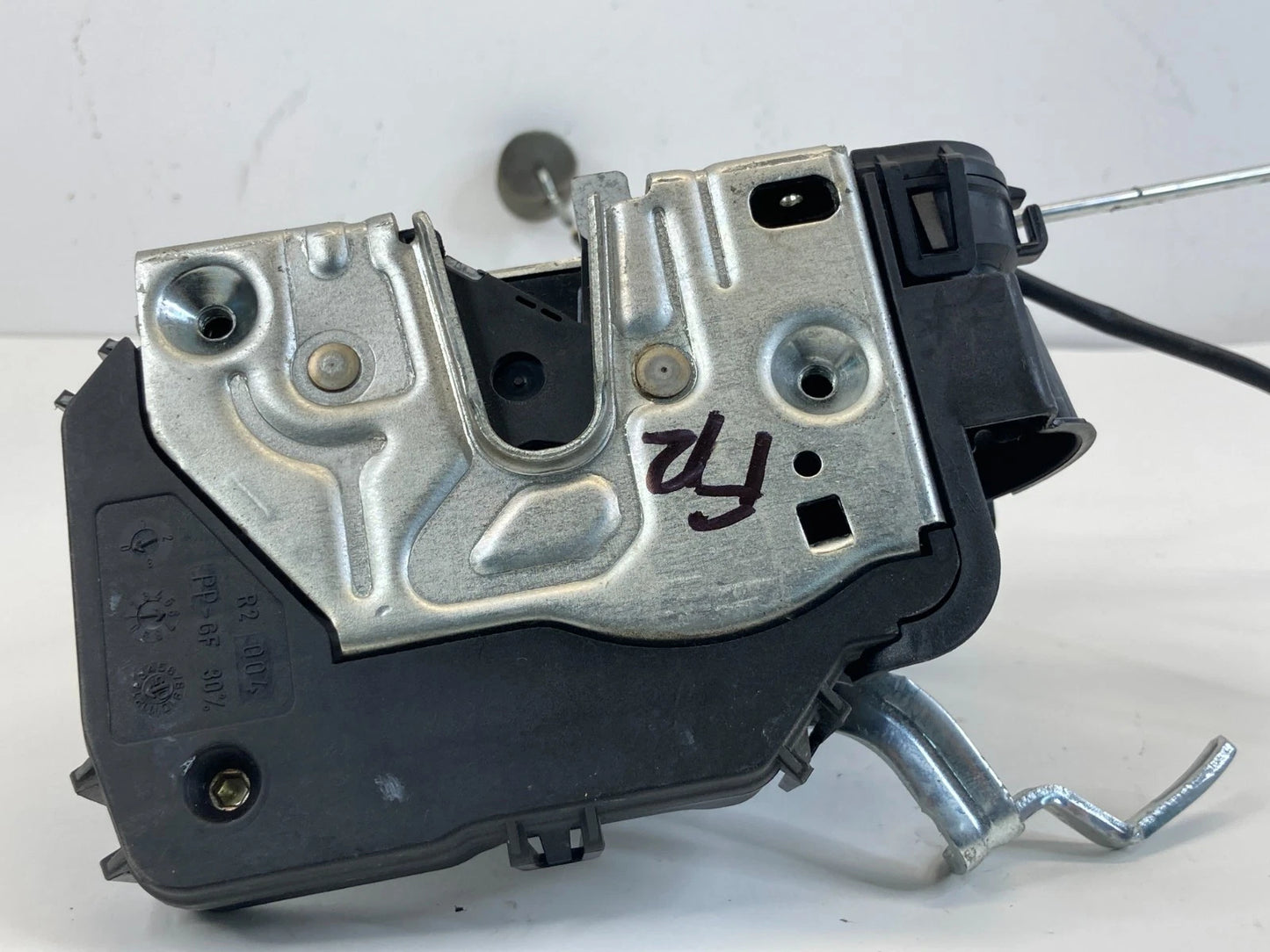 2006 MERCEDES CLS500 FRONT RIGHT PASSENGER DOOR LOCK LATCH ACTUATOR OEM