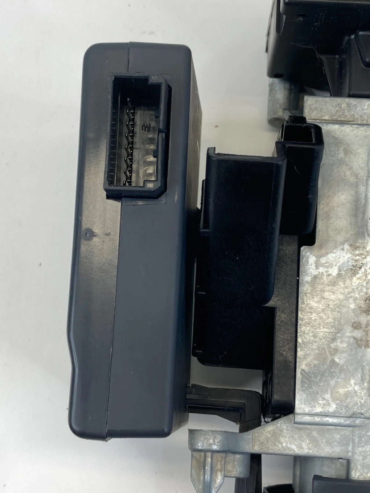 2011 2012 2013 2014 CHRYSLER 200 IGNITION SWITCH LOCK CYLINDER W/ KEY 04685719AH