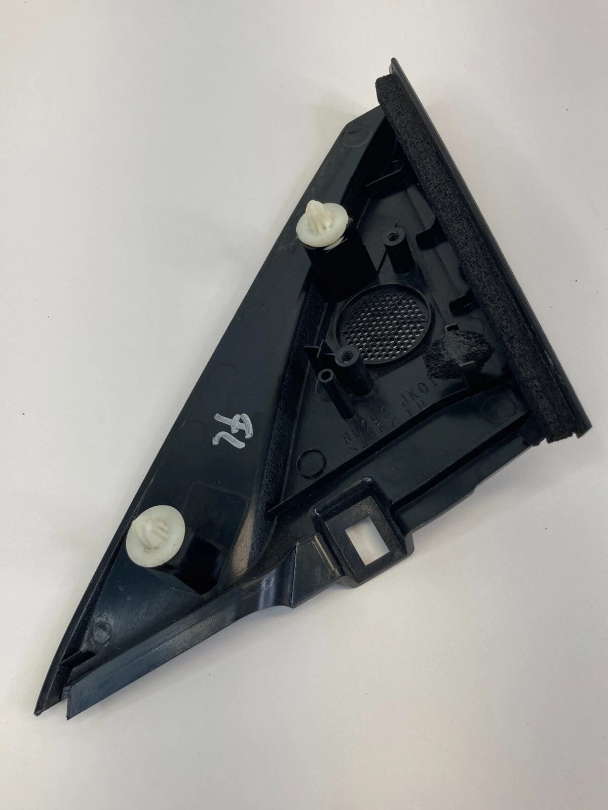 09-13 INFINITI G37 SEDAN FRONT LEFT DOOR TWEETER CORNER COVER TRIM 80293-JK010