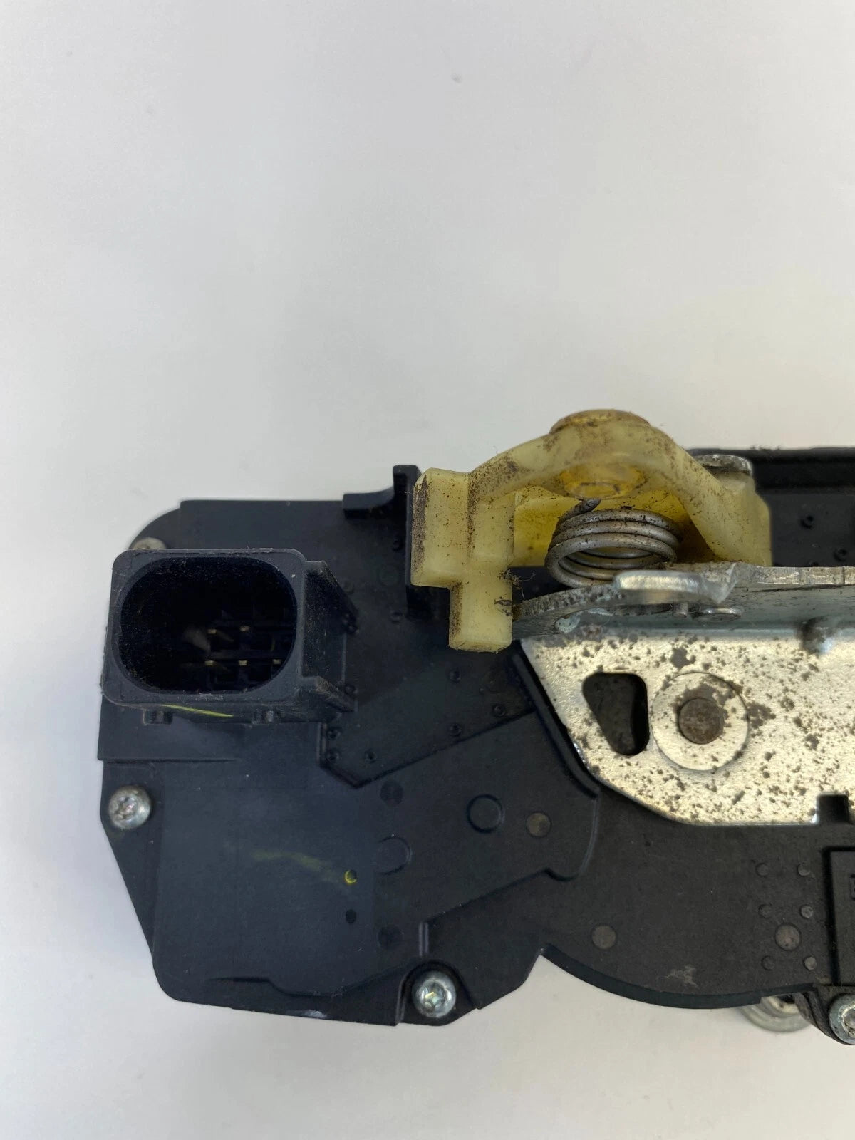 2008 2009 2010 SATURN VUE REAR RIGHT SIDE DOOR LOCK LATCH ACTUATOR R25875781 OEM
