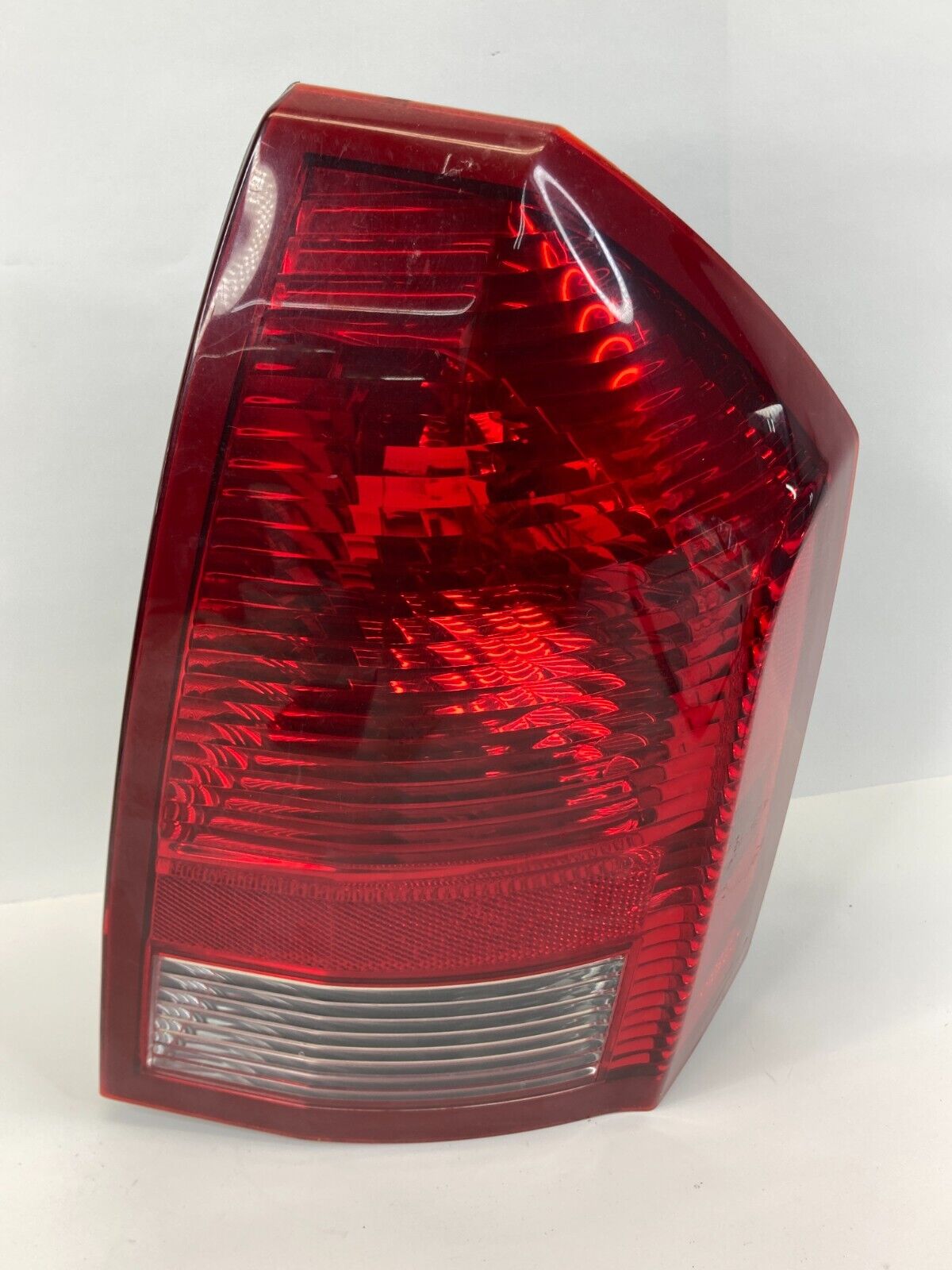 2005 2006 2007 Chrysler 300 Back Rear Right Side Tail Light Taillight Lamp OEM