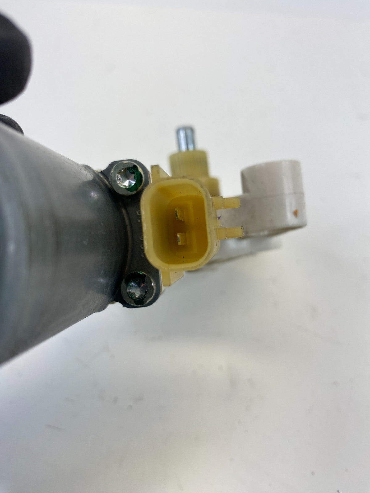 2008-2016 Chrysler Town & Country Rear Right Door Power Window Motor 0130822334