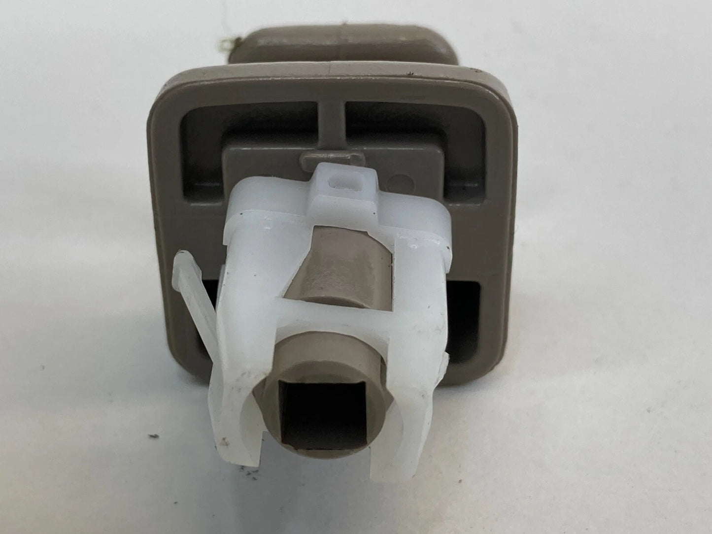 2003-2008 TOYOTA COROLLA FRONT SUNVISOR SUN VISOR SHADE CLIP HOLDER OEM