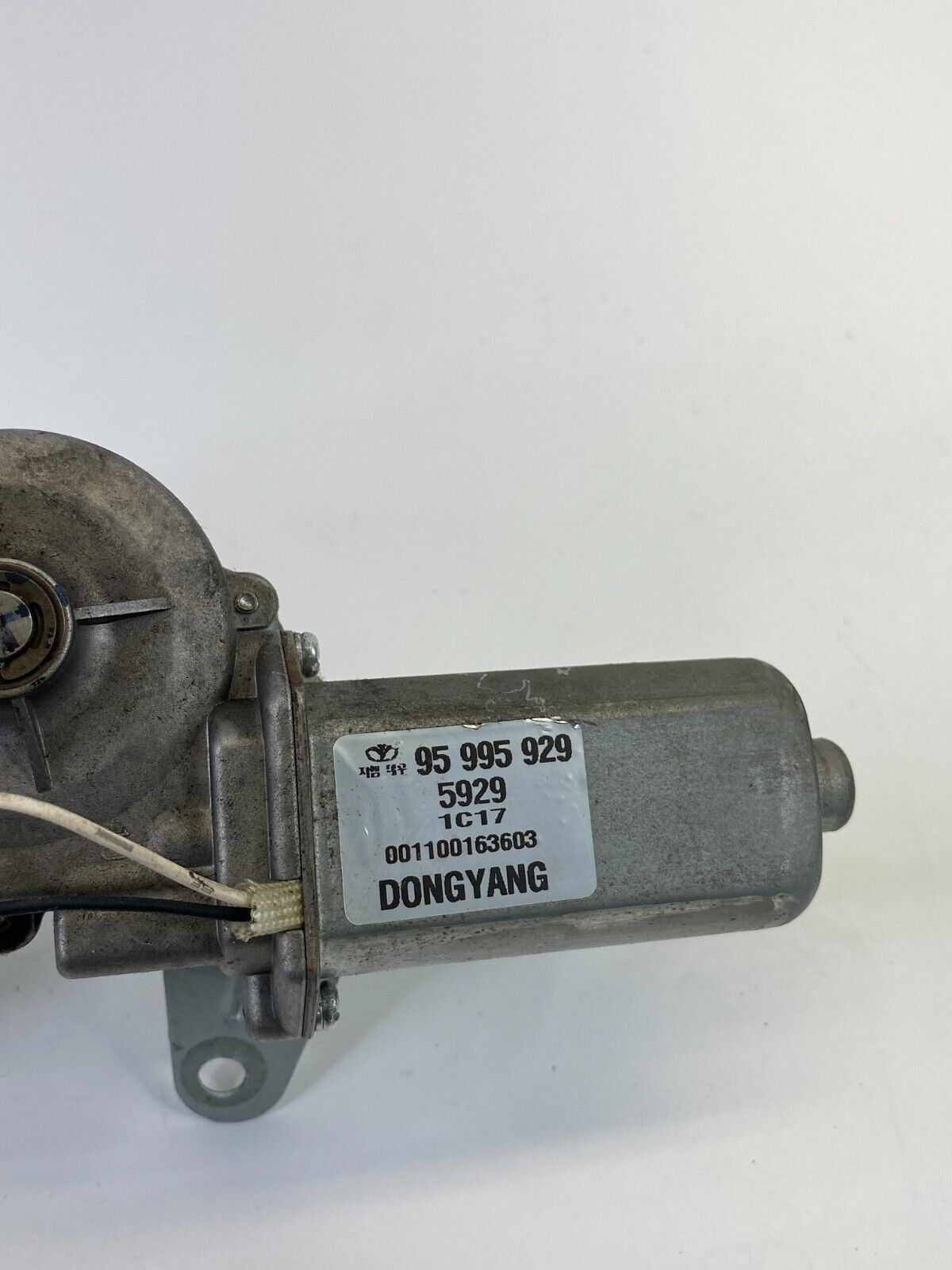 2009-2011 Chevrolet Aveo5 Hatchback Rear Windshield Wiper Motor 95995929 OEM