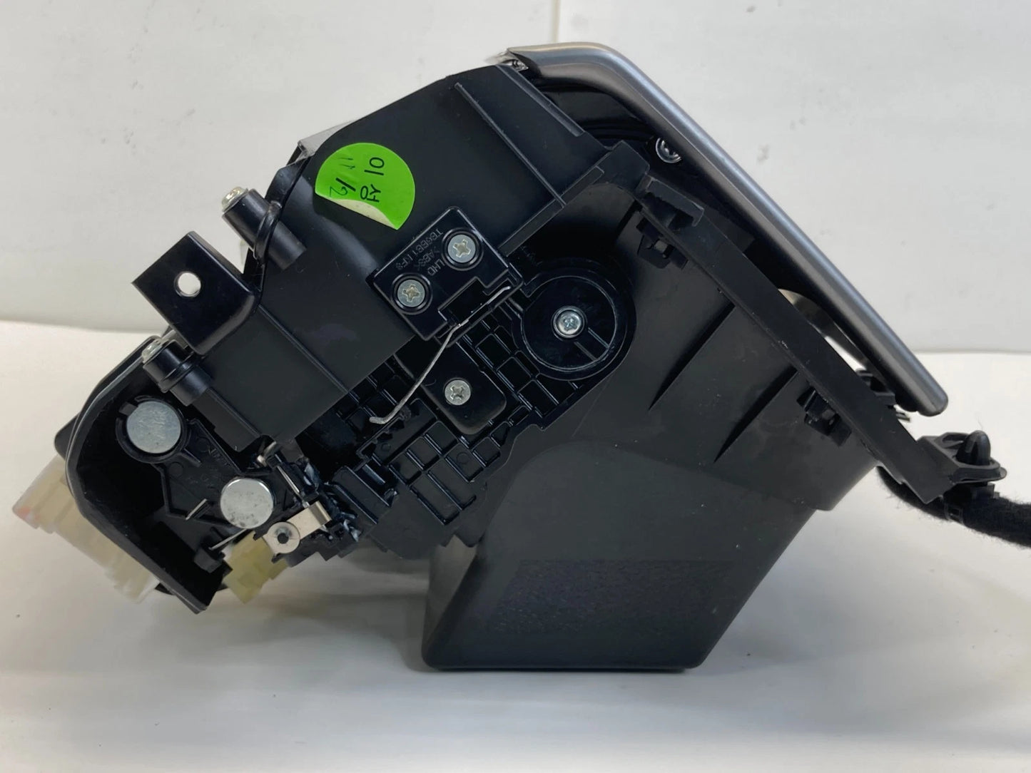 15-17 HYUNDAI SONATA CENTER CONSOLE STORAGE TRAY WITH POWER OUTLET 84690-C1000