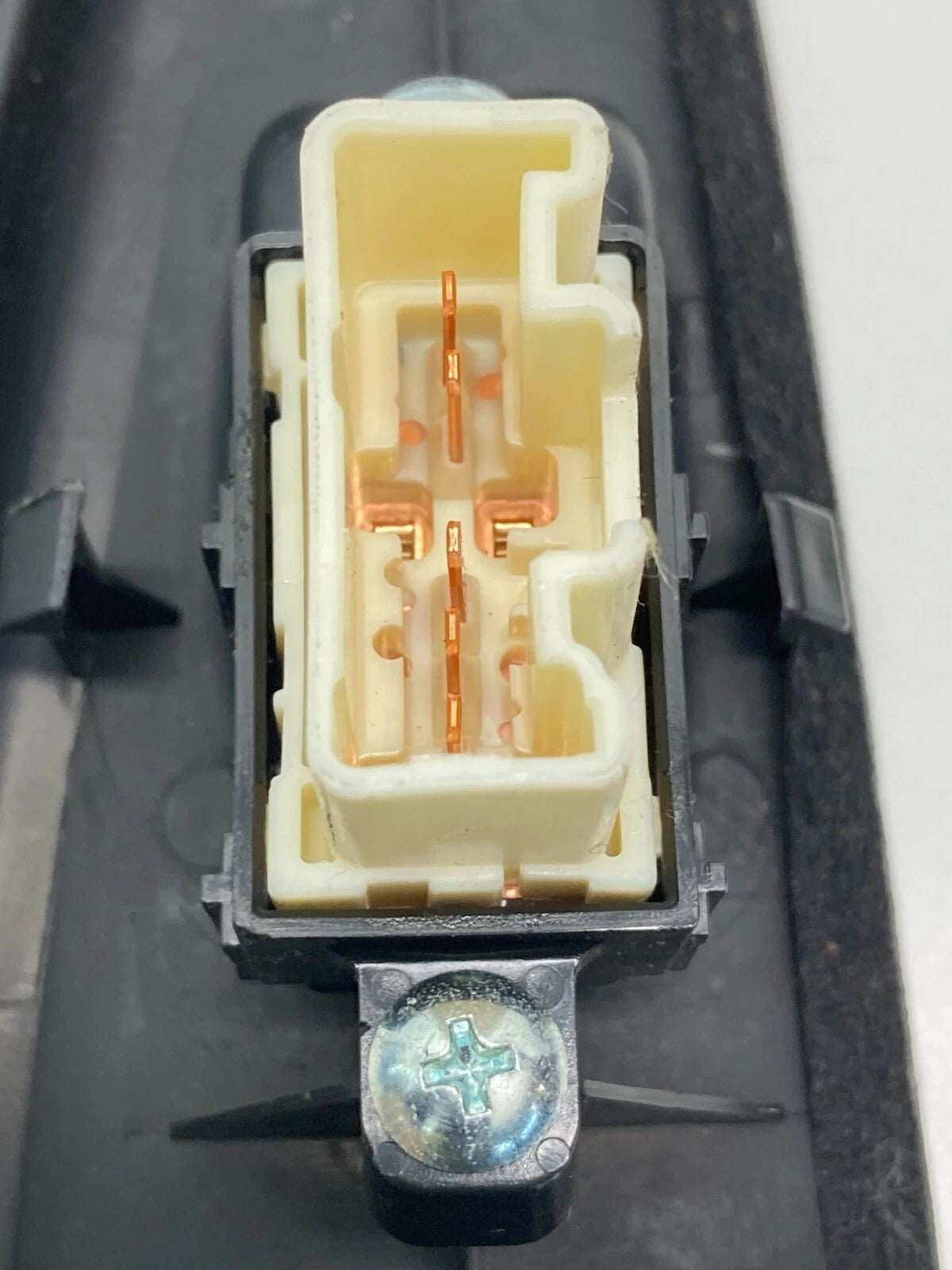 03-05 MAZDA6 MAZDA 6 REAR LEFT DOOR POWER WINDOW CONTROL SWITCH RR LH GK2E685L6