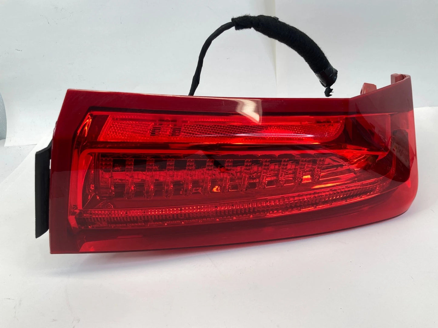 2013-2018 CADILLAC ATS REAR LEFT DRIVER TAILLIGHT TAIL LIGHT TAIL LAMP 23139331