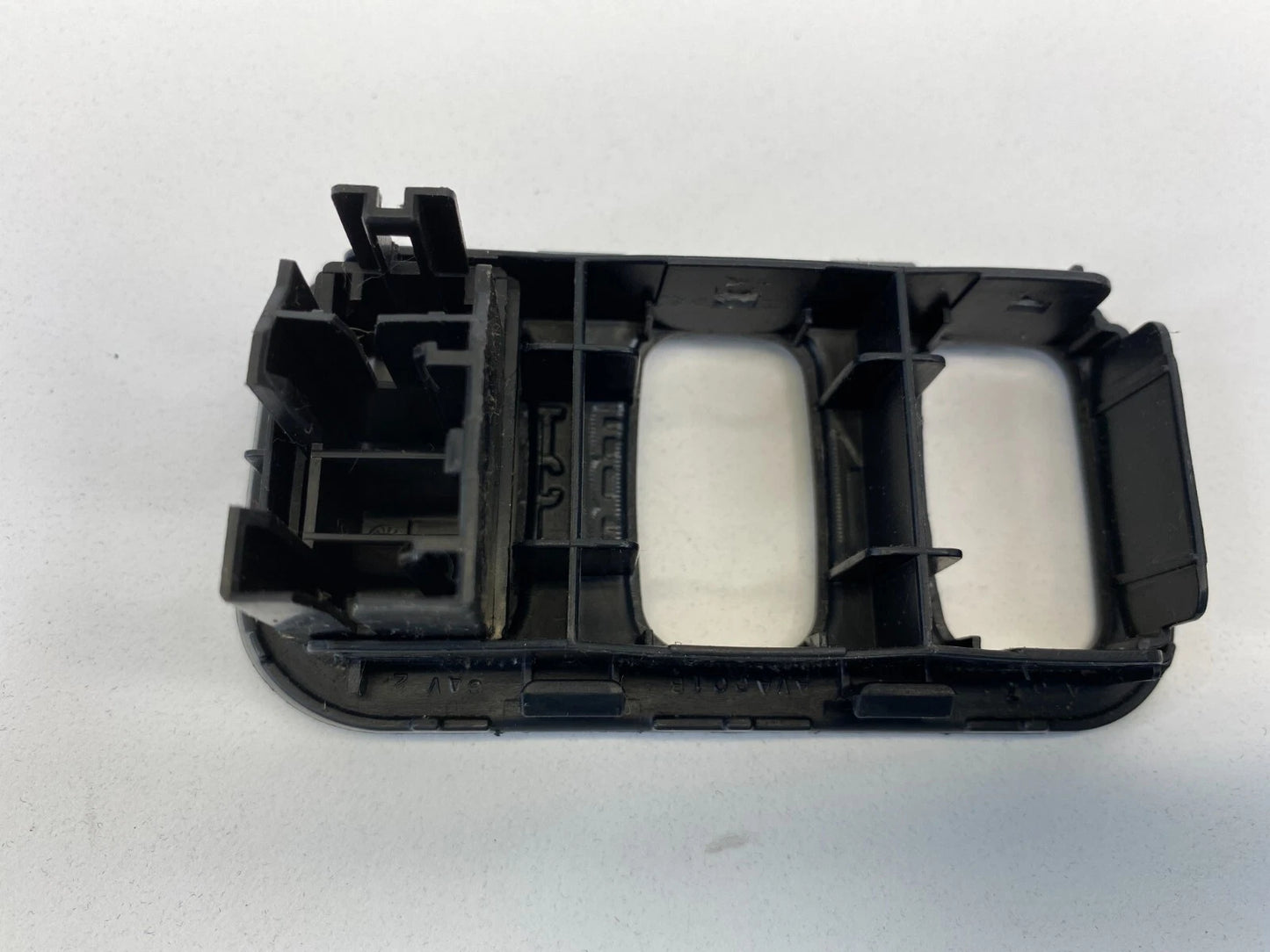 2005-2008 MITSUBISHI GALANT LEFT DASH DIMMER FOG LIGHT BUTTON BEZEL MR590321 OEM