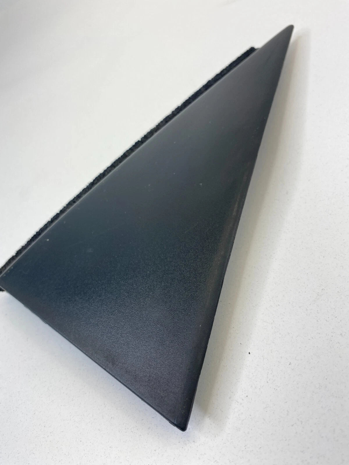 2007-2012 MAZDA CX-7 REAR RIGHT EXTERIOR DOOR PANEL CORNER TRIM MOLDING OEM
