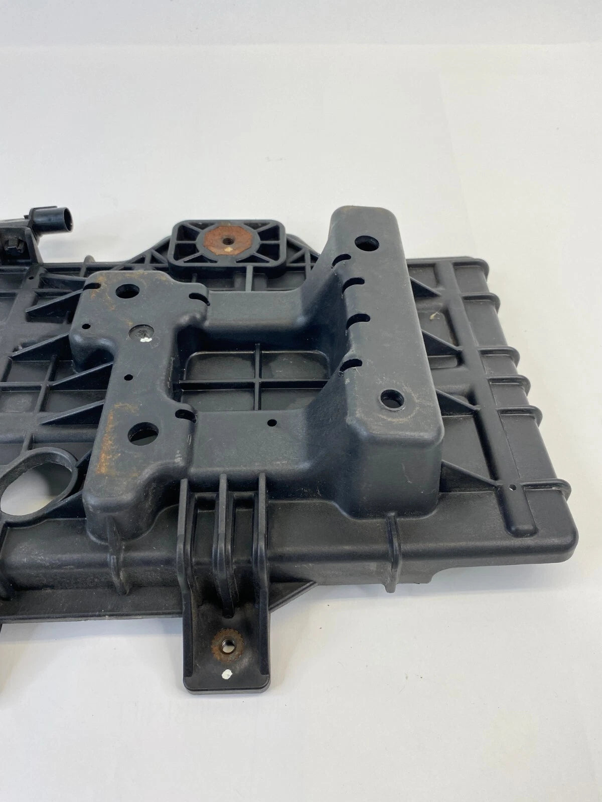 2011-2014 HYUNDAI SONATA 2.4L 16V BATTERY RETAINER TRAY HOLDER 37150-3S100 OEM