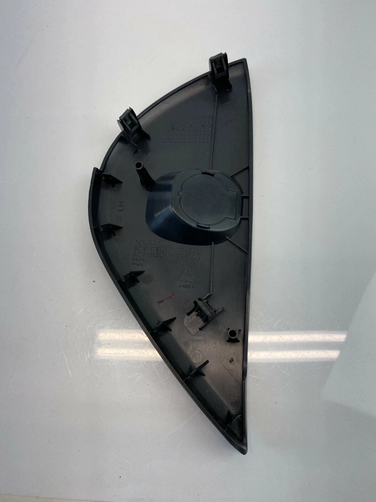 2011-2018 VOLVO S60 LEFT DRIVER SIDE DASH END CAP COVER TRIM PANEL 30791679