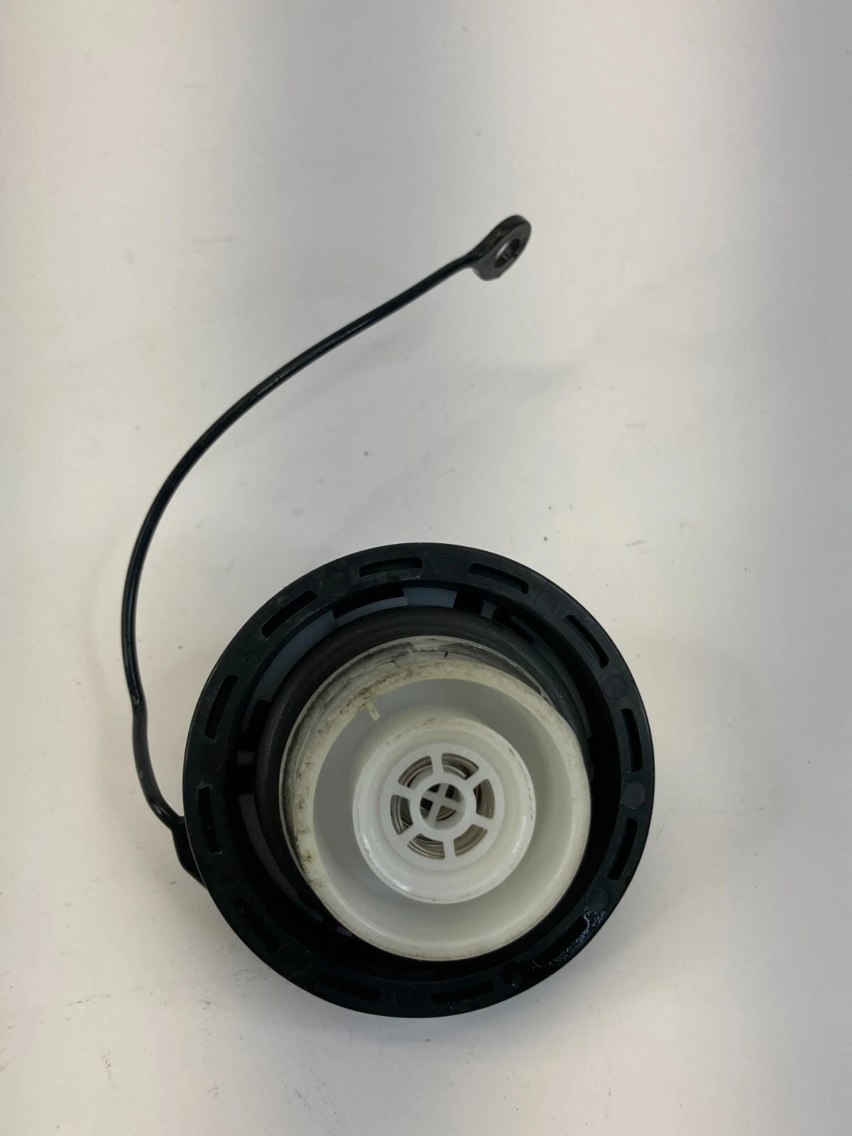 2012-2020 CHEVY SONIC 2011-2019 CHEVY CRUZE FUEL TANK GAS FILLER CAP COVER OEM