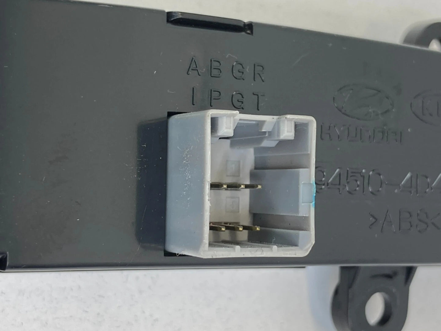 2008 2009 2010 2011 2012 KIA SEDONA FRONT CENTER DASH DISPLAY DIGITAL CLOCK OEM