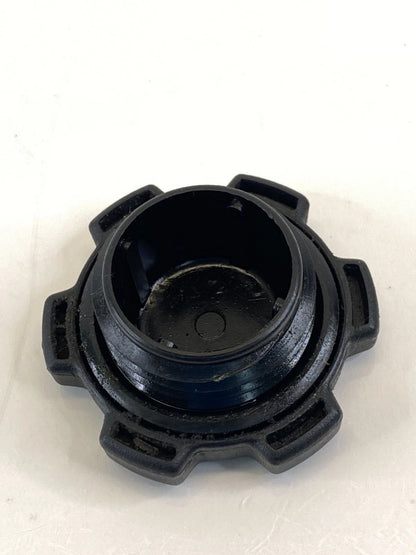 2006 2007 06 07 SUBARU B9 TRIBECA ENGINE OIL RESERVOIR FILLER CAP COVER LID OEM