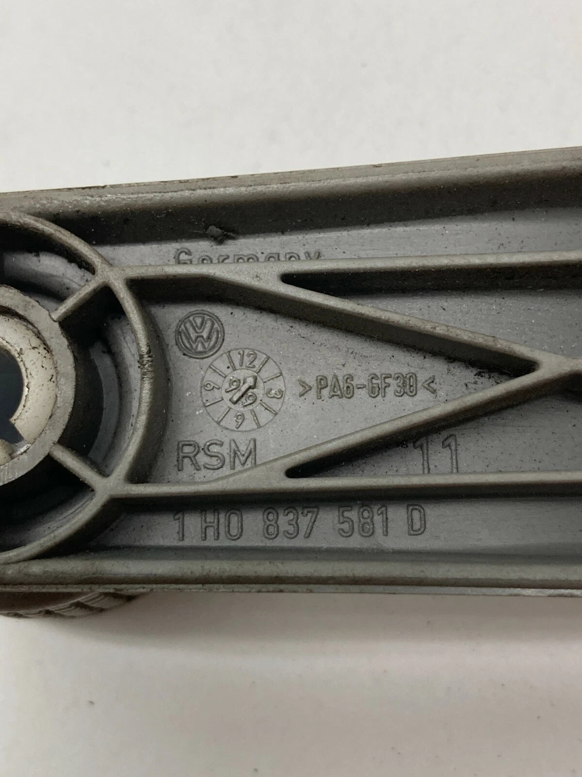 98-02 VOLKSWAGEN BEETLE FRONT LEFT SIDE WINDOW CRANK HANDLE MANUAL 1H0837581D