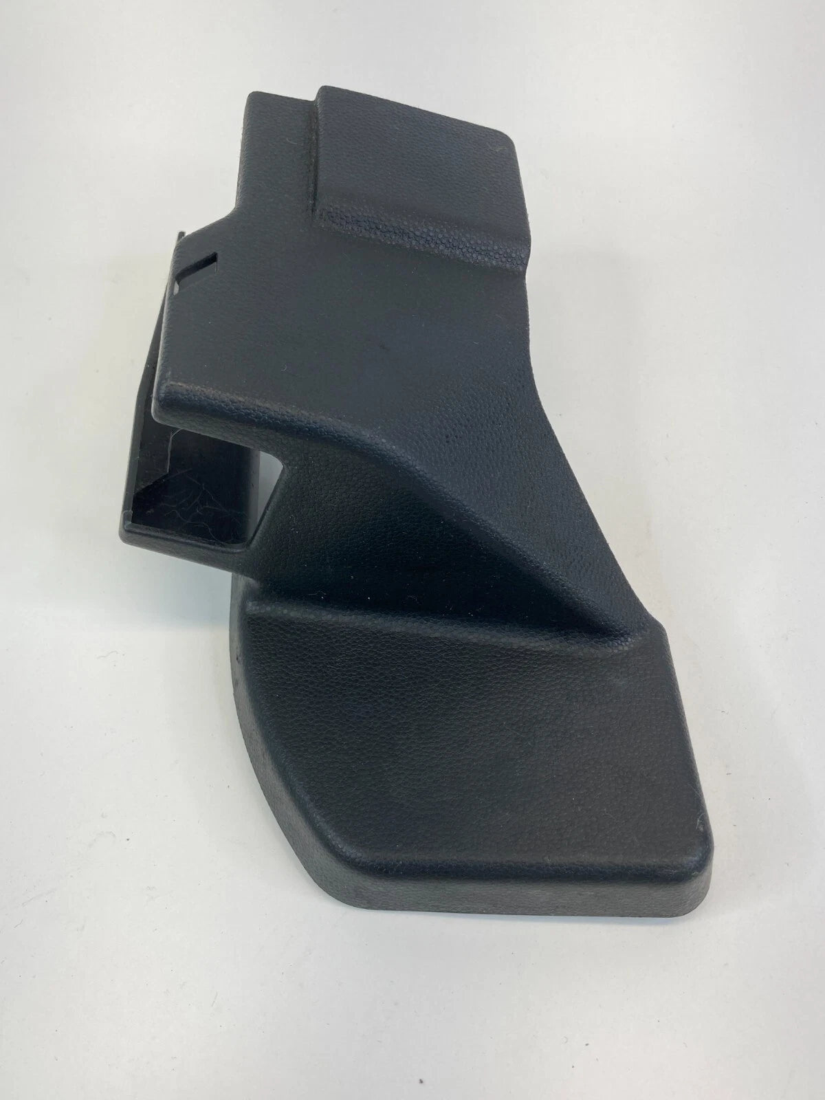 2004-2009 MAZDA 3 MAZDA3 FRONT RIGHT SEAT REAR RIGHT RAIL CAP COVER BN8P-57-052