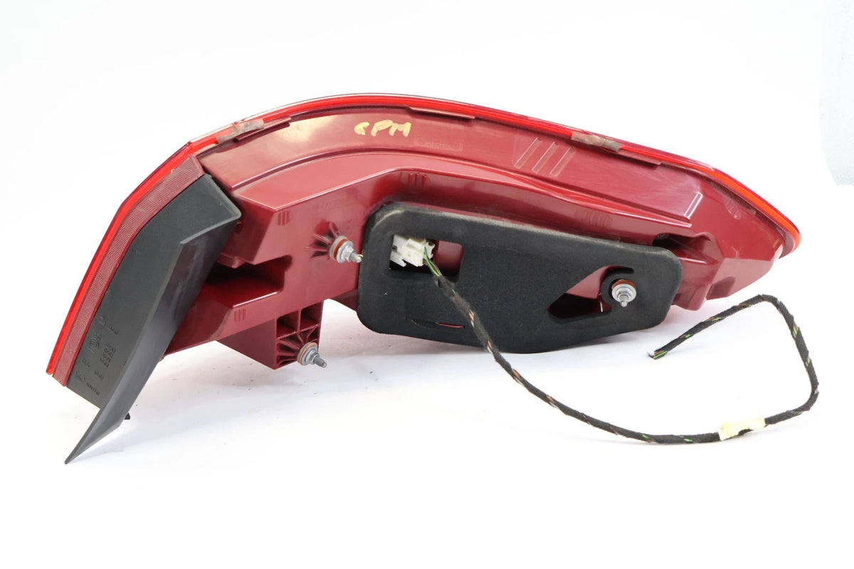 2010-2014 MERCEDES-BENZ E350 REAR LEFT OUTER LED TAIL LIGHT ASSEMBLY A2129060757