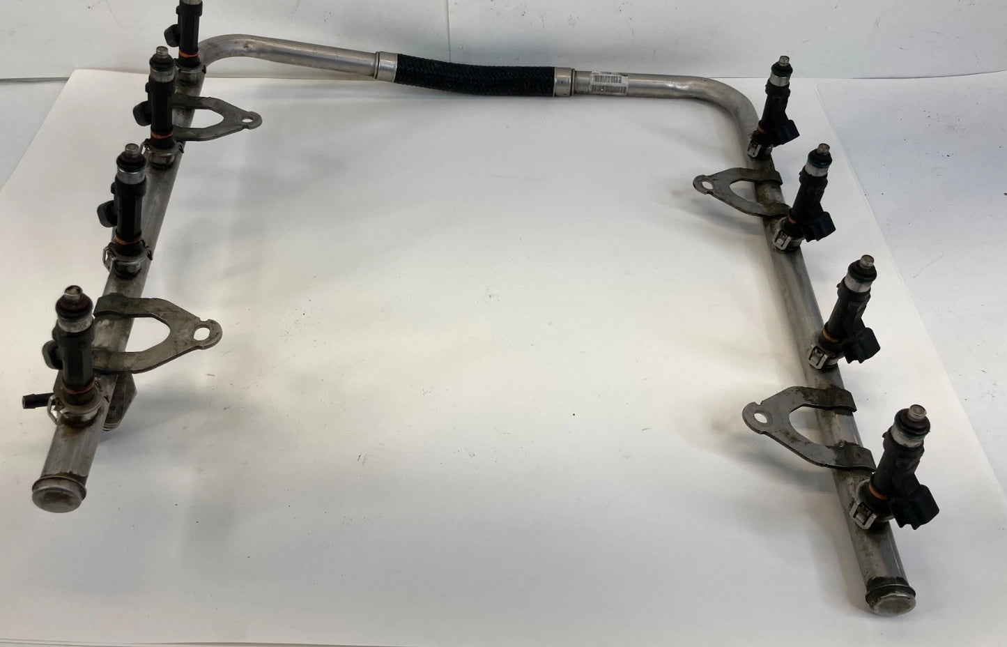 2004 FORD F-150 5.4L V8 A/T FUEL INJECTION RAIL W/ INJECTORS 3L3E-9F792-J6H OEM