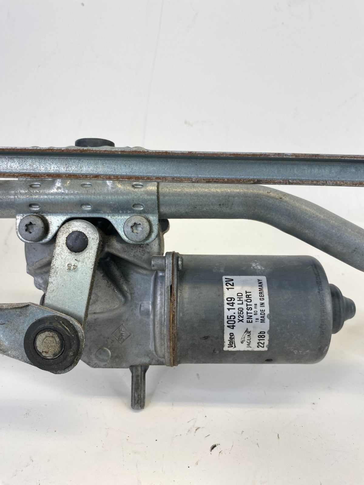 2009-2015 Jaguar XF XFR Front Windshield Wiper Linkage W/ Motor 8X23-17500-AD