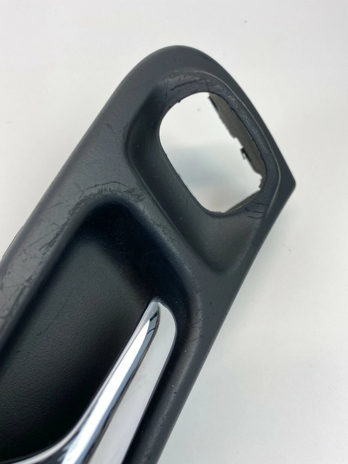 2006 2007 MERCEDES-BENZ C280 INNER DOOR HANDLE REAR LEFT BLACK SILVER A3184 OEM
