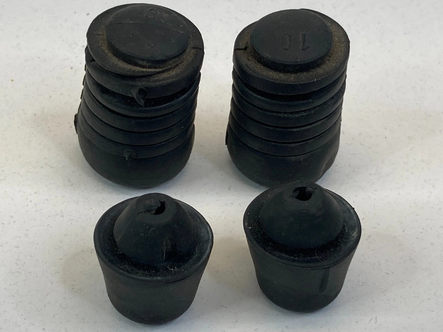 2004-2009 KIA SPECTRA HOOD RUBBER CUSHION BUFFER STOPPER BUMPER SET OEM