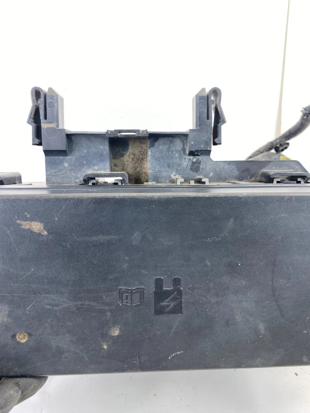 2011-2015 Ford Explorer 13-15 Police Utility Engine Fuse Relay Box Compartment