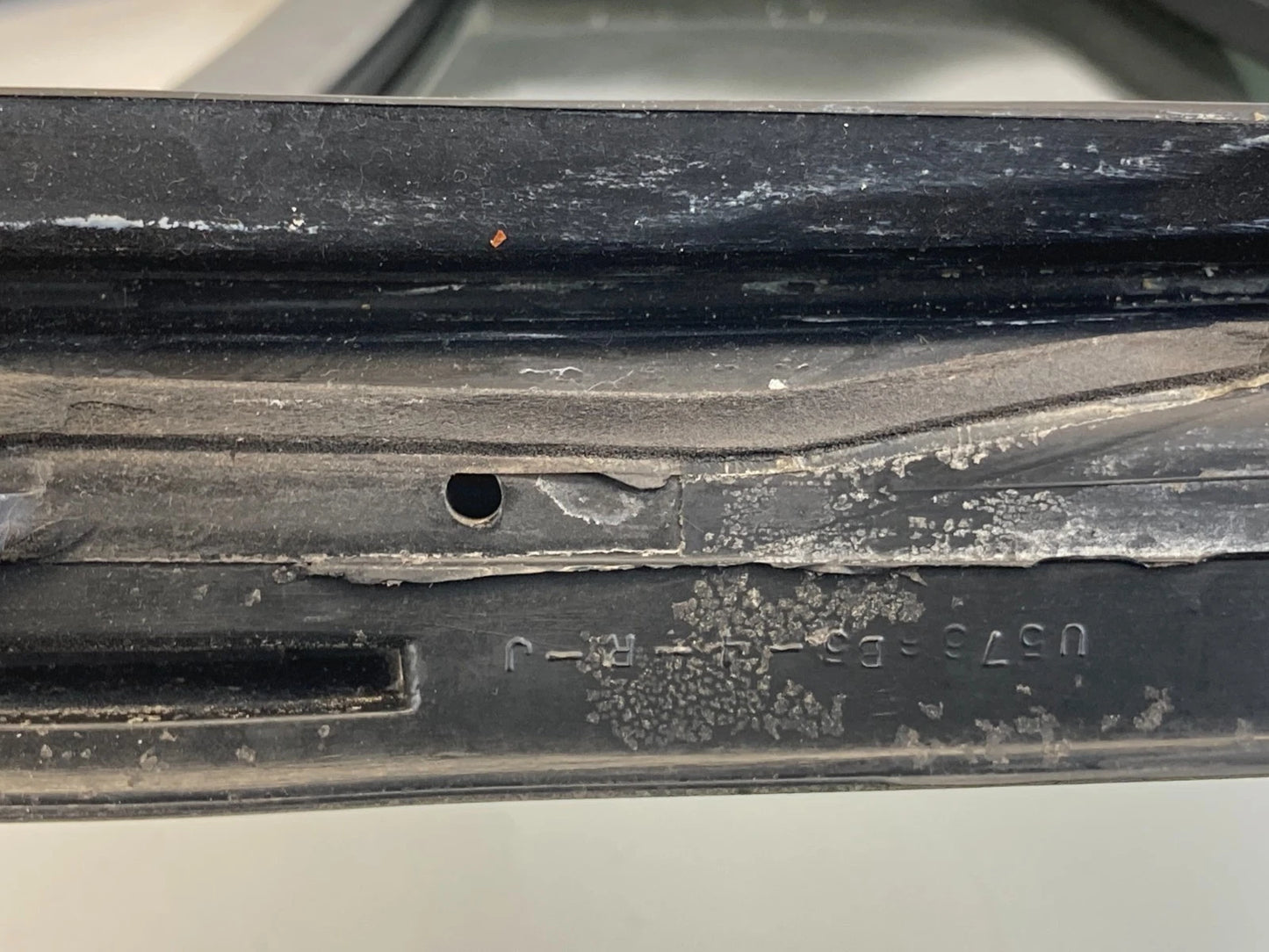 2002-2005 Ford Explorer Rear Right Back Door Quarter Vent Window Glass OEM