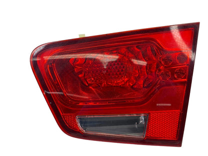 2010-2013 KIA FORTE SEDAN REAR RIGHT INNER TRUNK TAIL LIGHT 92404-1M000 OEM