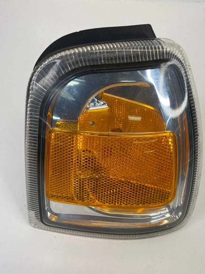 06-11 FORD RANGER FRONT RIGHT PASSENGE SIDE TURN SIGNAL LIGHT LAMP 1L5X-15A424-A