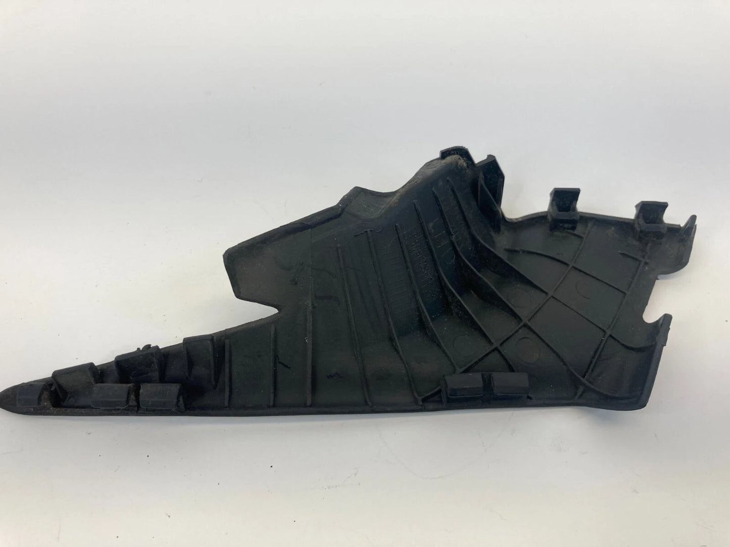 2006 07 08 09 10 2011 HYUNDAI ACCENT LEFT DRIVER SIDE COWL COVER TOP TRIM LH OEM