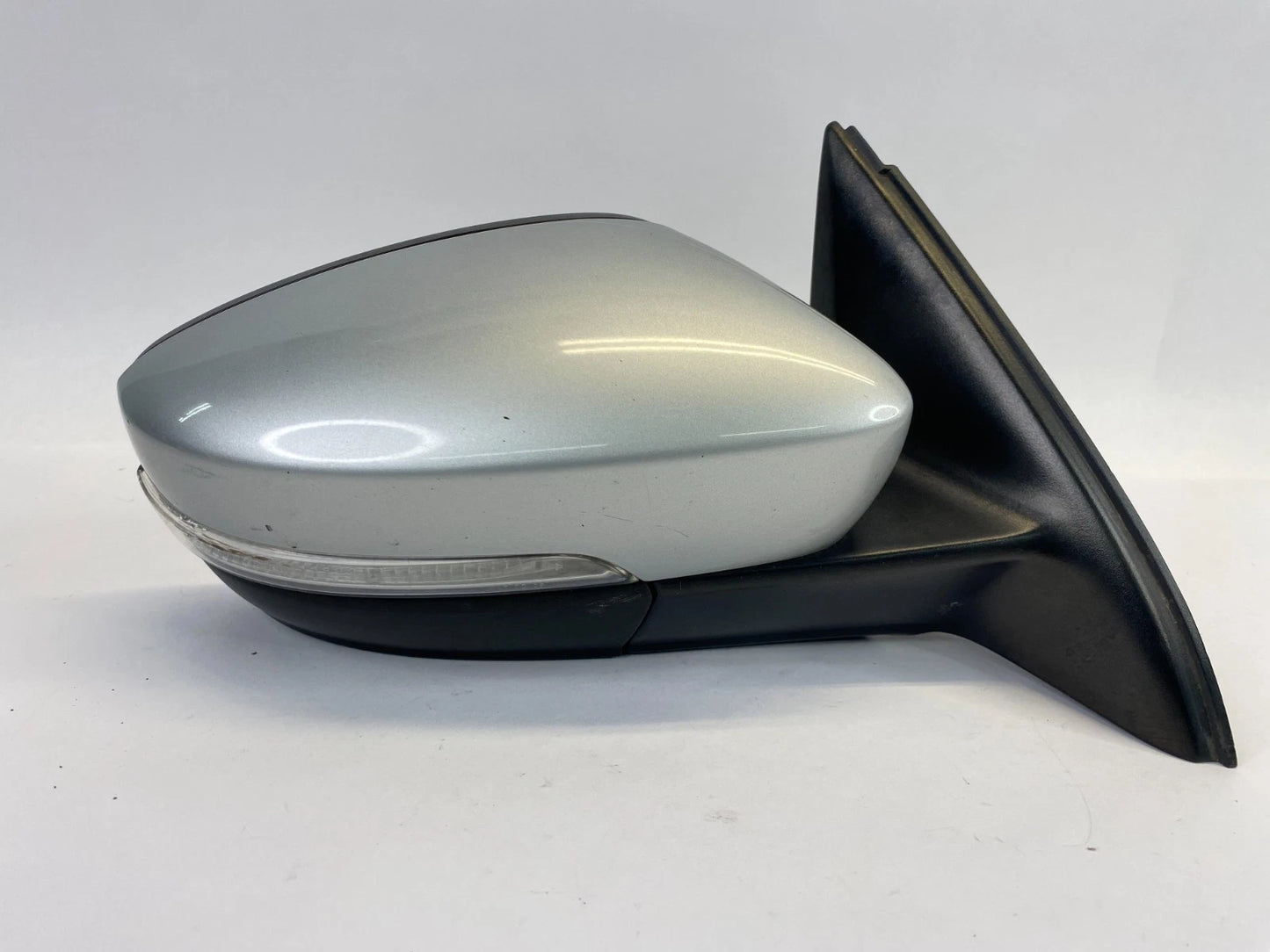 2011-2014 VW VOLKSWAGEN JETTA FRONT RIGHT PASSENGER SIDE POWER MIRROR OEM