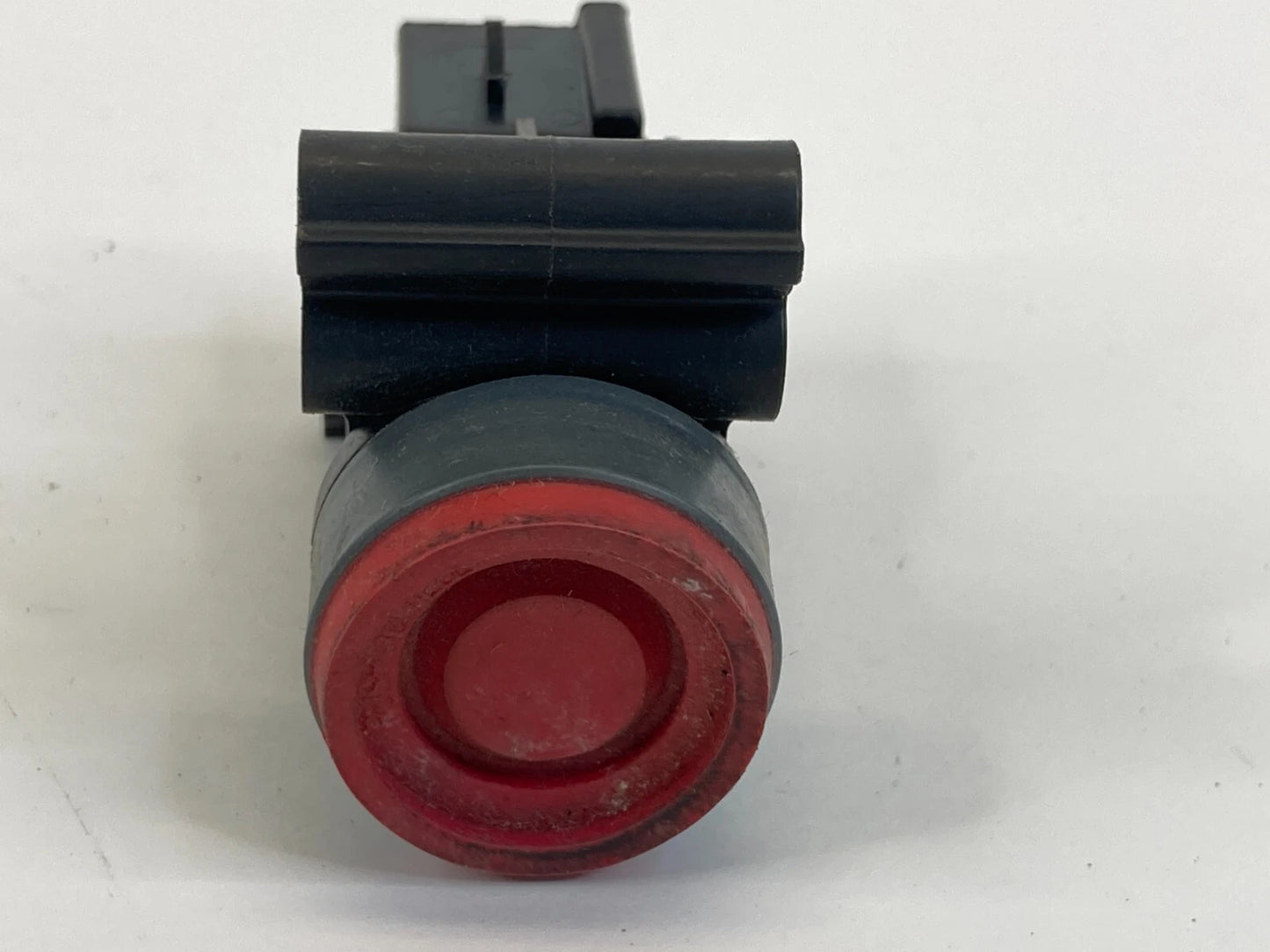 2008-2011 FORD FOCUS FIRST INERTIA FUEL PUMP SHUT-OFF SWITCH BUTTON OEM