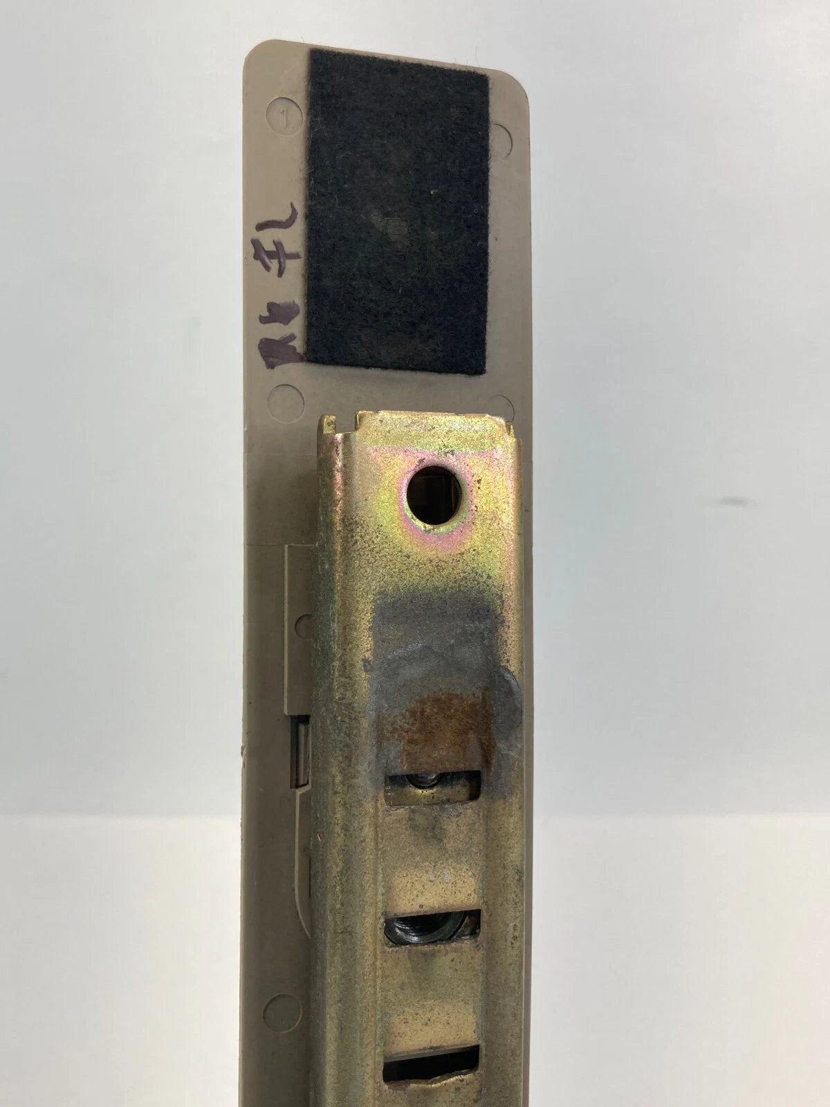 1996 1997 HONDA ACCORD SEDAN REAR RIGHT PASSENGER SEAT BELT HEIGHT ADJUSTER OEM