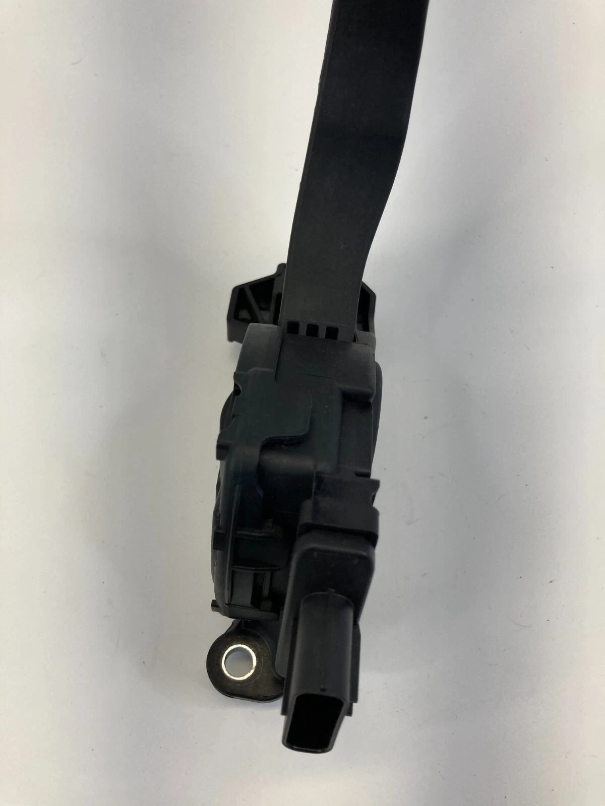 09-18 AUDIA6 QUATTRO ACCELERATOR PEDAL POSITION SENSOR ASSEMBLY 8K1-723-523 OEM