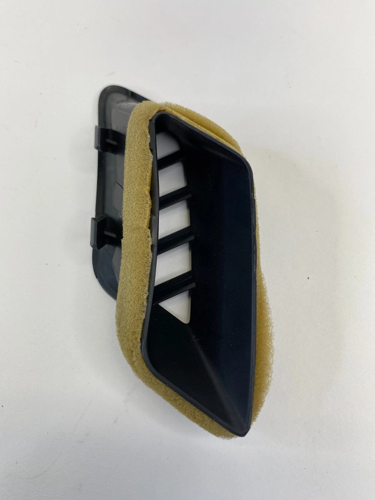 2008-2013 Nissan Rogue Front Right Passenger Side Dash Air Vent Defroster Grille