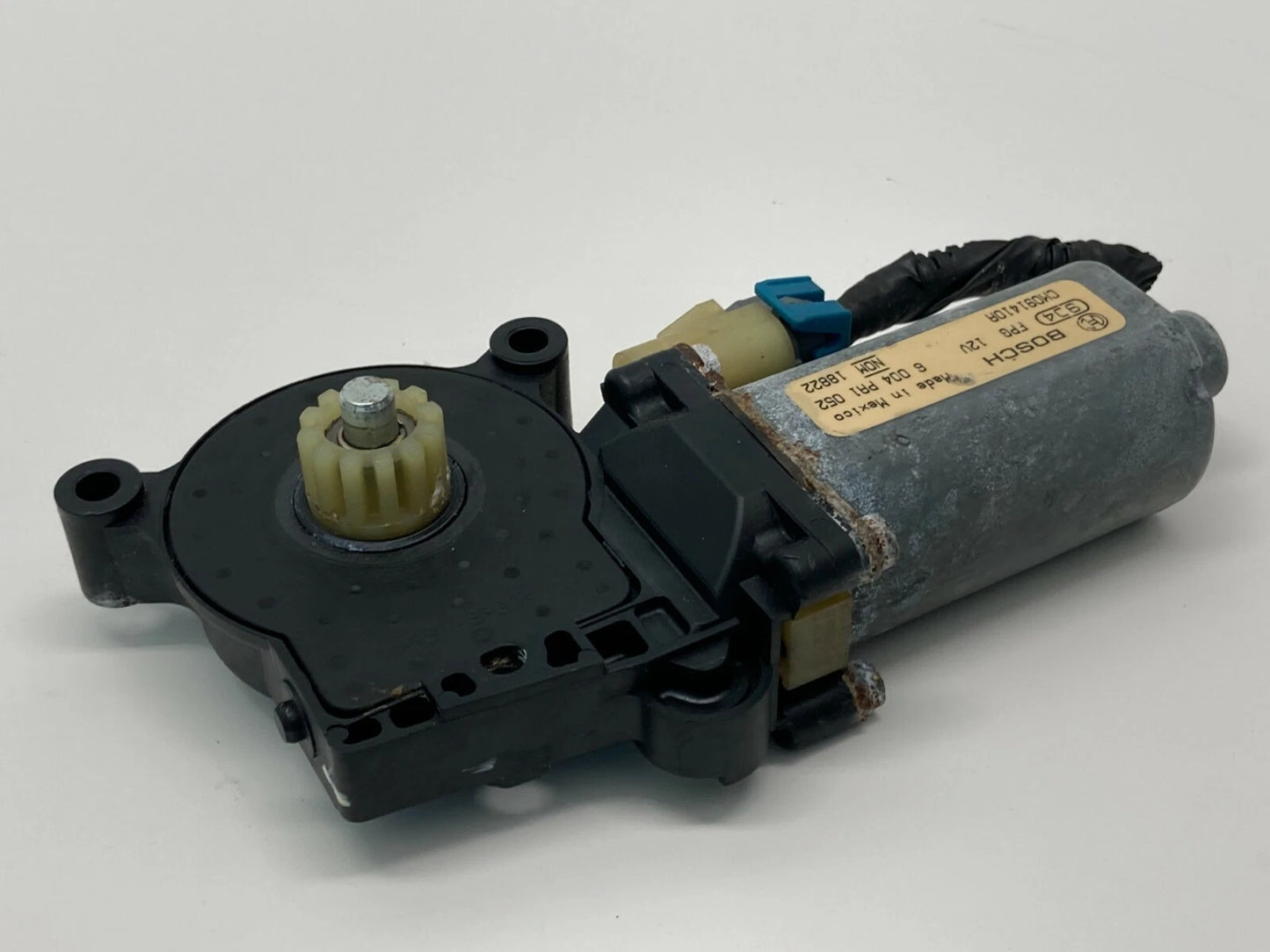 2002-2007 SATURN VUE FRONT RIGHT PASSENGER SIDE POWER WINDOW MOTOR 6004PA1052