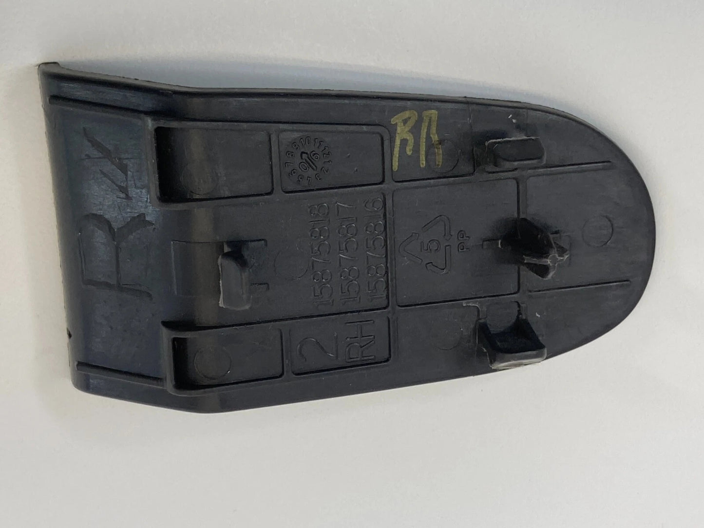 08-17 BUICK ENCLAVE REAR RIGHT INNER DOOR HANDLE BOLT TRIM CAP COVER 15875818