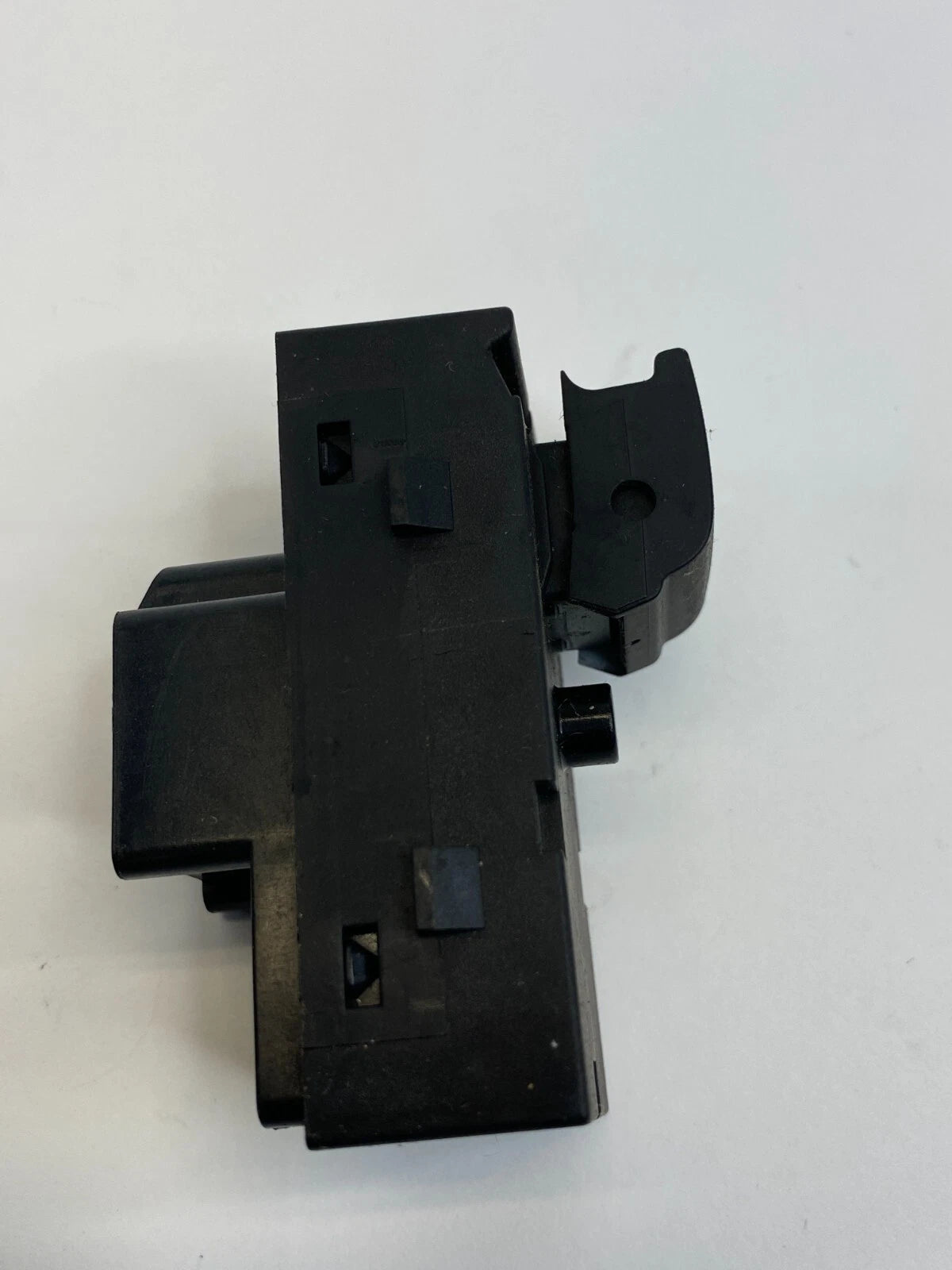 2013-2015 CHEVROLET MALIBU REAR RIGHT SIDE DOOR POWER WINDOW SWITCH 20933566 OEM