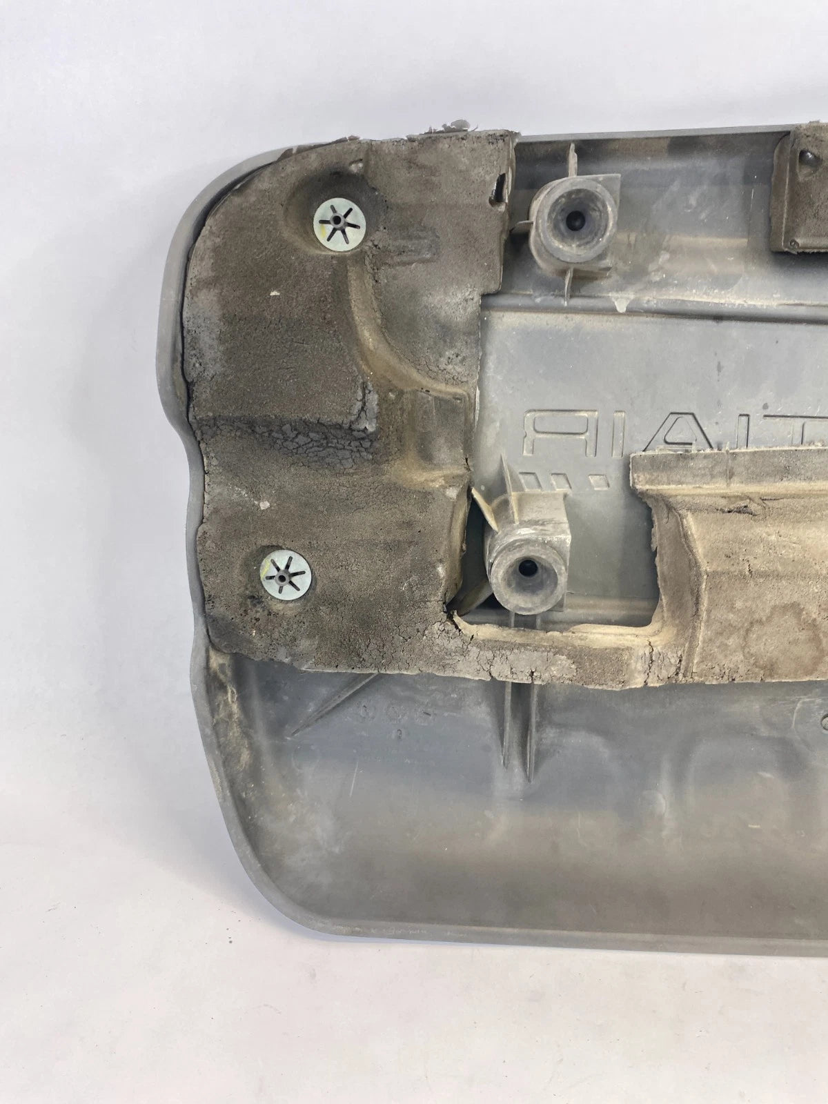 2015-2017 CHRYSLER 200 2.4L L4 ENGINE COVER APPEARANCE TOP LID ASSY OEM