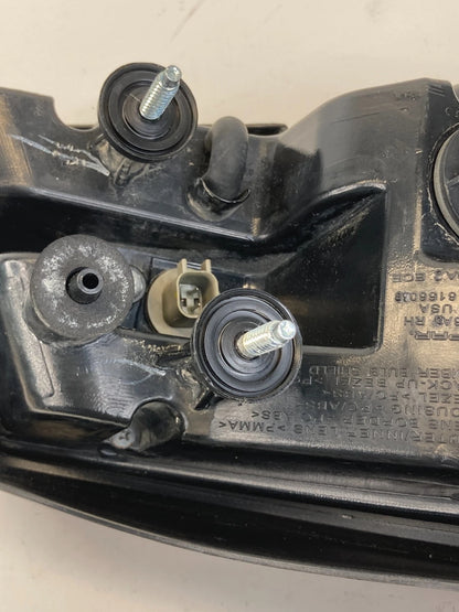 11-14 CHRYSLER 200 CONVERTIBLE REAR RIGHT BACK SIDE TAIL LIGHT TAILLIGHT LAMP