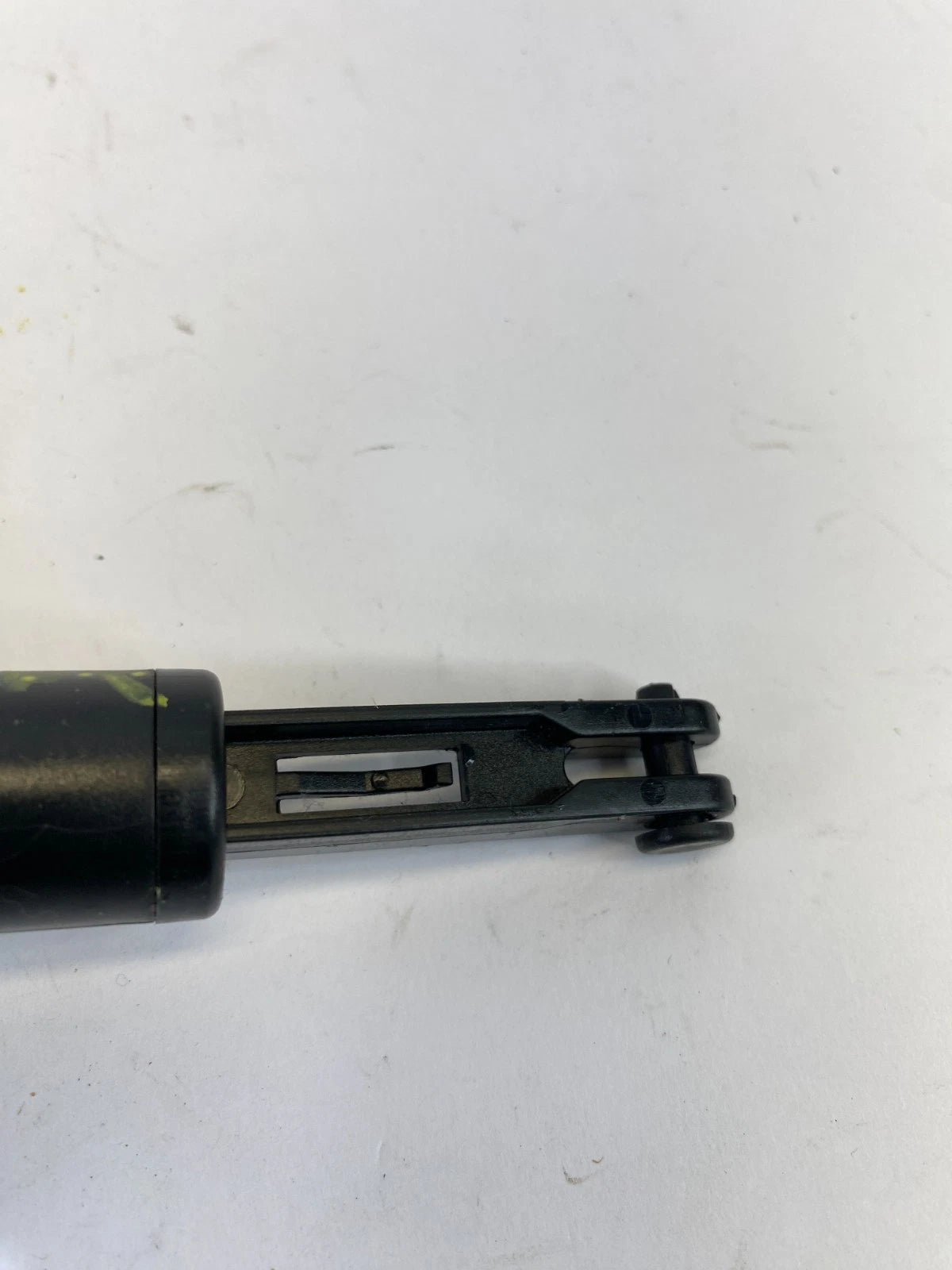 2009-2014 BMW 328I XDRIVE 3 SERIES GLOVE BOX DAMPER STOPPER 51168224806 OEM