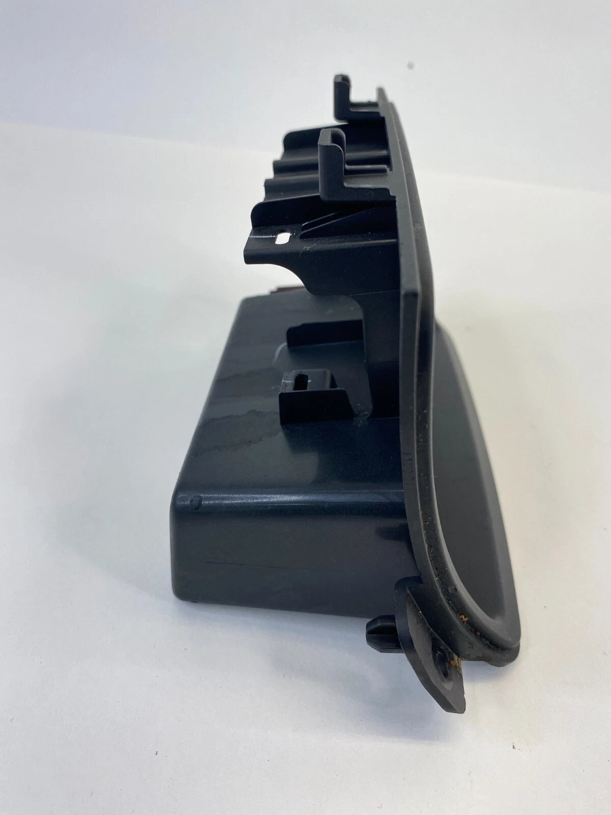 09-12 CHEVROLET TRAVERSE CENTER CONSOLE ASHTRAY TRACTION TRIM COVER OEM 25875988